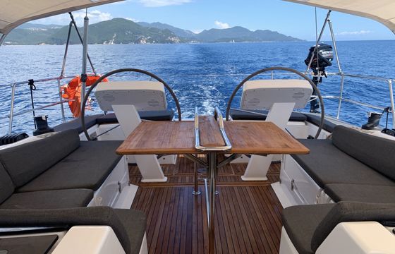 Sailboat HANSE 458 14.04m