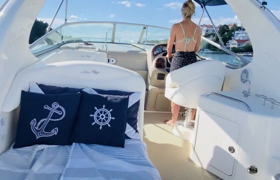 Motorboat Sea Ray 280 Sundancer 440hp