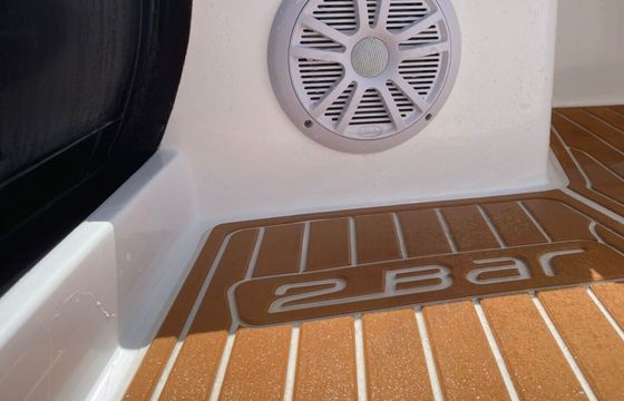 Boat without licence  2 bar 62 40hp
