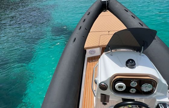 Boat without licence  2 bar 62 40hp