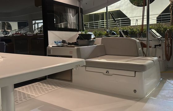Catamaran excess 14 14m