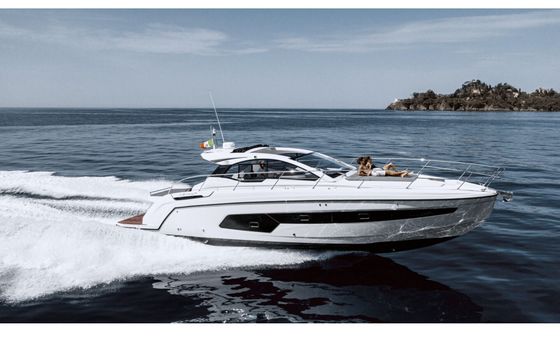 Motorboat Azimut Atlantis 45 2hp