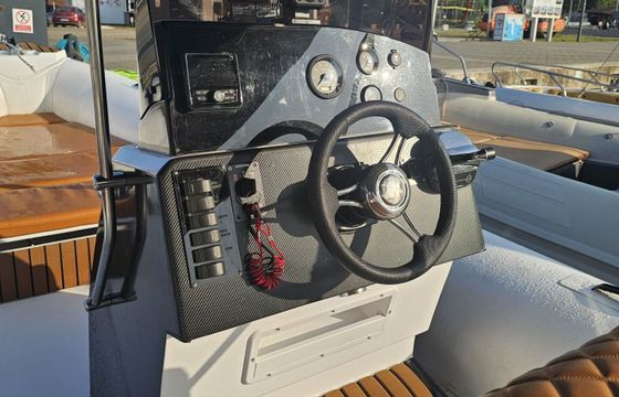 RIB Tiger Marine 750 225hp