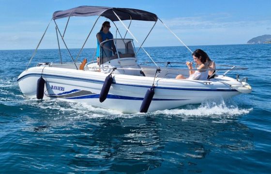 Motorboat Ranieri Soverato 40hp