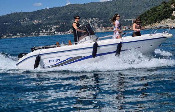 Motorboat Ranieri Soverato 40hp