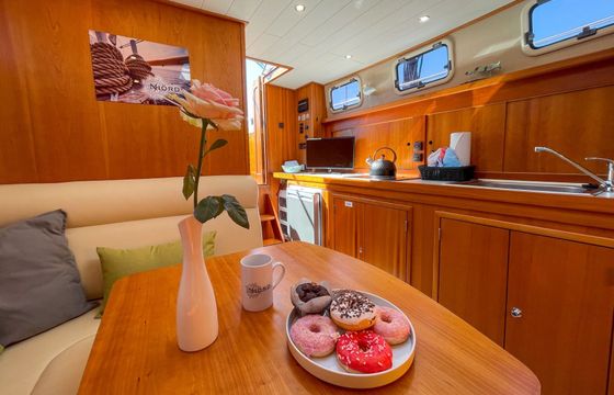 Motor yacht Passion Passion 880 C 60hp