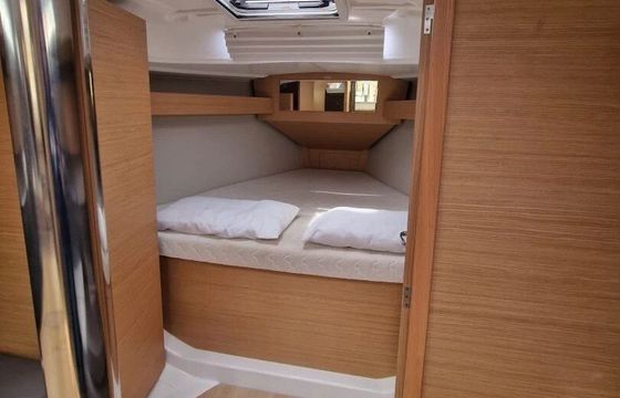 Sailboat Dufour 360 10m