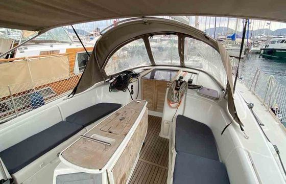 Sailboat Beneteau Oceanis 43 2011 15m