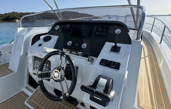 Motorboat Saver Saver 330sport 11 metri 500hp