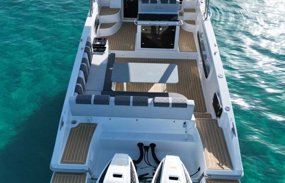 Motorboat Saver Saver 330sport 11 metri 500hp