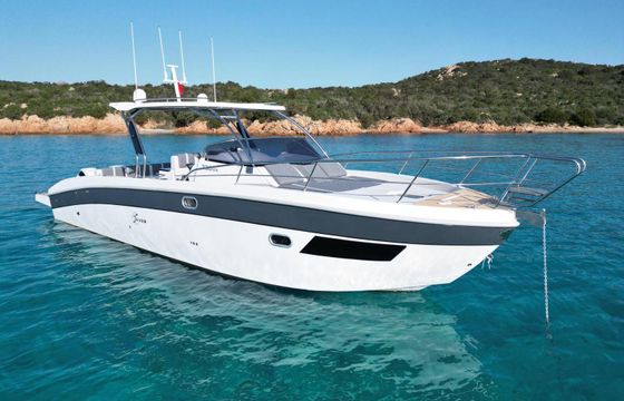 Motorboat Saver Saver 330sport 11 metri 500hp