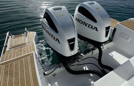 Motorboat Saver Saver 330sport 11 metri 500hp
