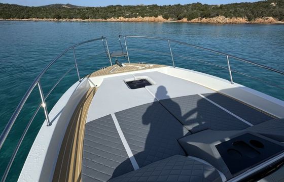 Motorboat Saver Saver 330sport 11 metri 500hp