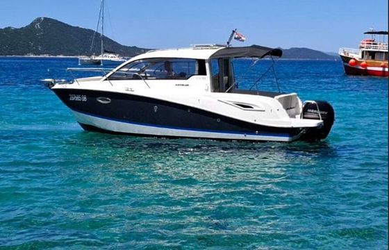 Motorboat Quicksilver 705 Activ 150hp