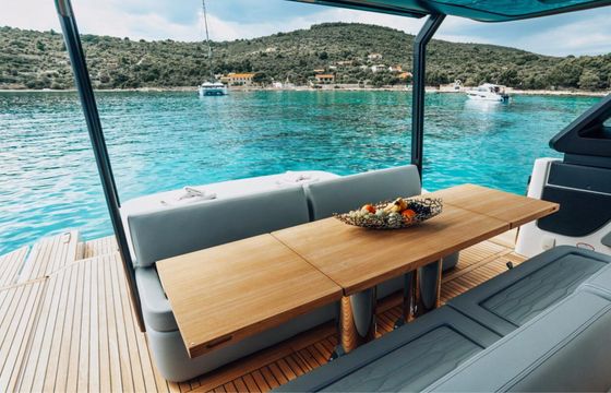 Motorboat Cranchi A46 960hp