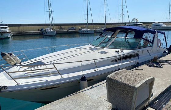Motorboat Sea Ray 360 600hp