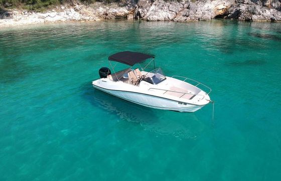 Motorboat Quicksilver Activ 675 Open 150hp