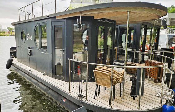 Houseboat Nautilus Hausboote Nautiki mini 2 mit Kamin - führerscheinfrei