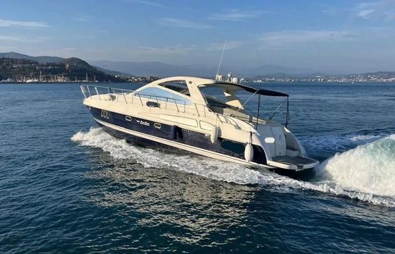 Motorboat Airon Marine 4300 Ttop 640hp