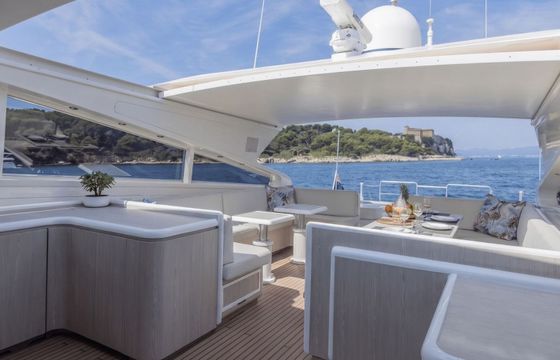 Motor yacht Leopard 27 4000hp