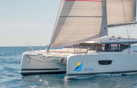 Catamaran FOUTAINE PAJOT ASTREA 42 12.4m