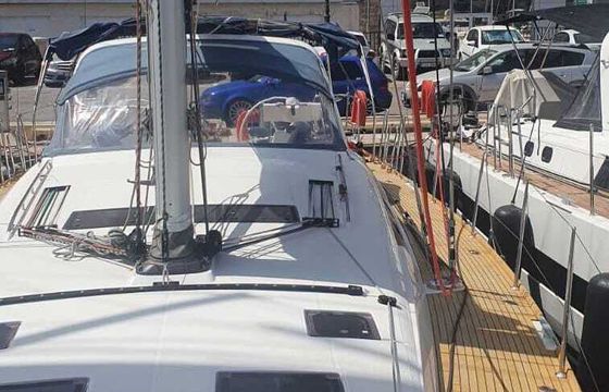 Sailboat Beneteau Oceanis 60 18.5m