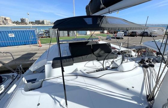 Catamaran Lagoon-Bénéteau Lagoon 46 - 4 + 2 cab. 13m