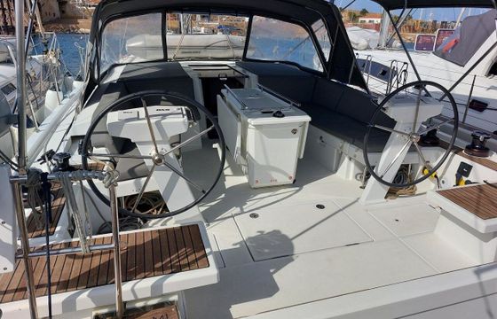 Sailboat Bénéteau Oceanis 46.1 14m