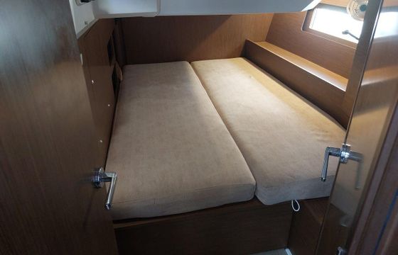 Sailboat Bénéteau Oceanis 46.1 14m