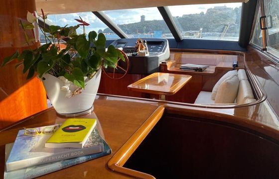 Motor yacht Diano 22 2200hp