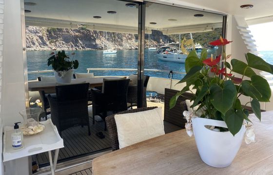 Motor yacht Diano 22 2200hp