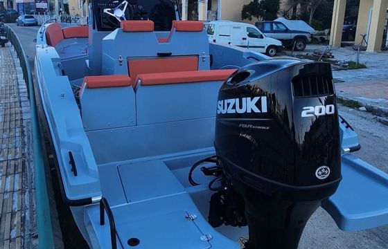 Motorboat Nireus Cl620 200hp