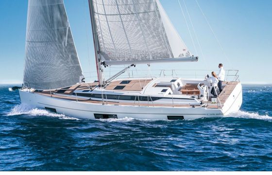 Sailboat Bavaria C45 13.6m