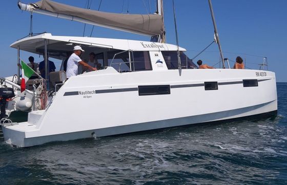 Catamaran Nautitech 40 Open 12m