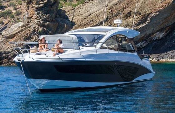 Motorboat BENETEAU GRAN TURISMO 45 370hp