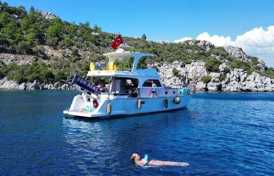 Motorboat Mt-33 13METER 2CABIN 2013 350hp