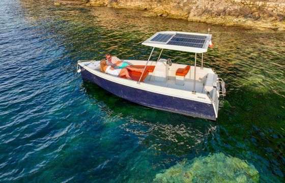 Boat without licence  Lagoon 55 6hp