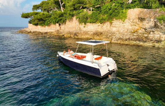 Boat without licence  Lagoon 55 6hp