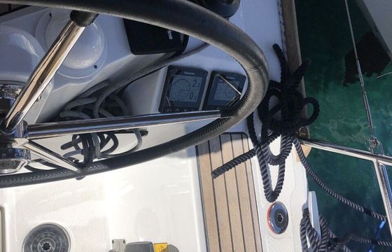 Sailboat Jeanneau Sun Odyssey 349 10m