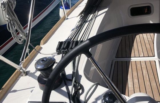 Sailboat Jeanneau Sun Odyssey 349 10m