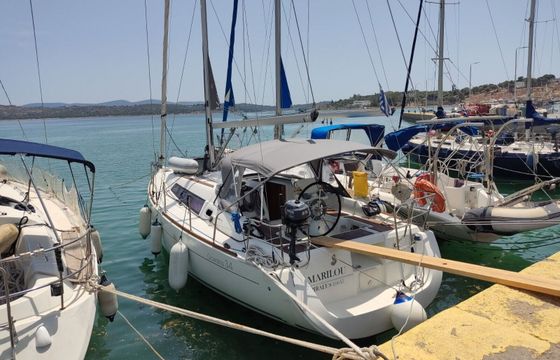 Sailboat Beneteau Oceanis 34 10m