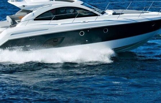 Motor yacht Beneteau Monte Carlo 42 740hp