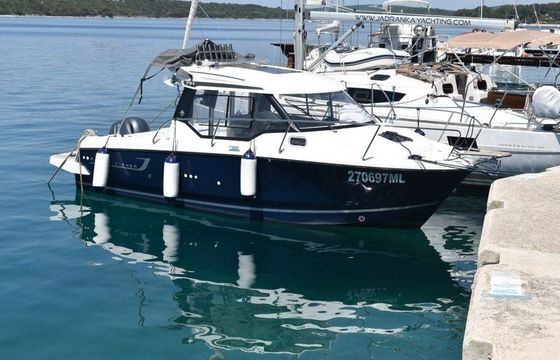 Motorboat Jeanneau Merry Fisher 795 200hp