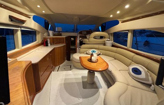 Motorboat Azimut 43 780hp