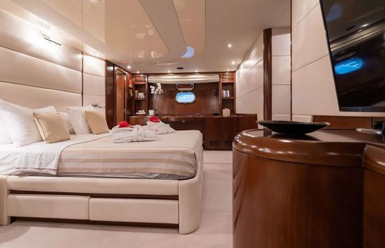 Motor yacht TECNOMARINE 120 2260hp
