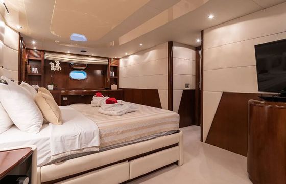 Motor yacht TECNOMARINE 120 2260hp