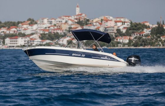 Motorboat Mingolla Brava 22 150hp