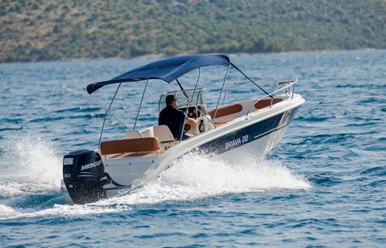 Motorboat Mingolla Brava 22 150hp