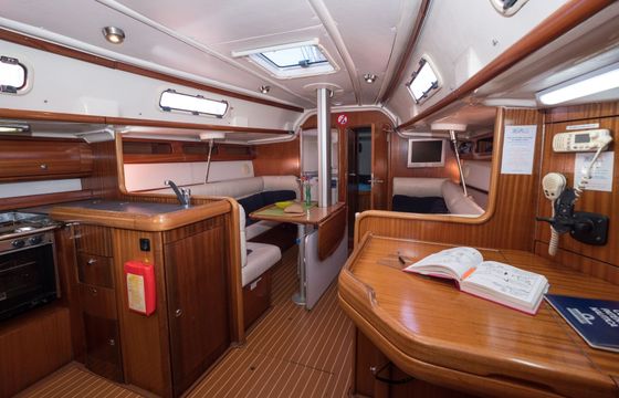 Sailboat BAVARIA 38 MATCH 11.36m