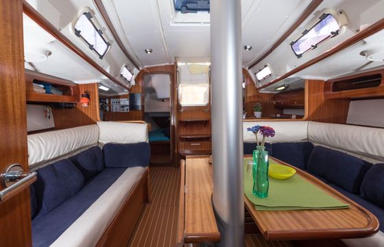 Sailboat BAVARIA 38 MATCH 11.36m
